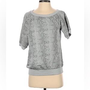 Evereve David Lerner studio snakeskin print short sleeve sweatshirt Sz large NWT